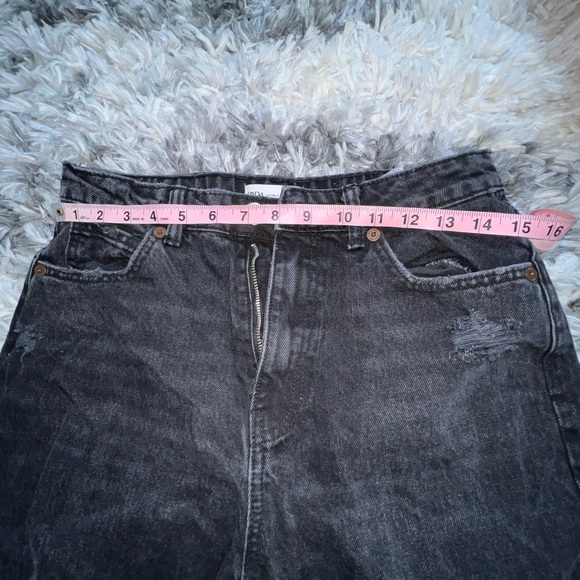 Zara Black Distressed Denim Jeans - Picture 4 of 6